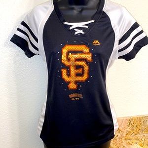 Beautiful small Giants⚾️dry fit shirt